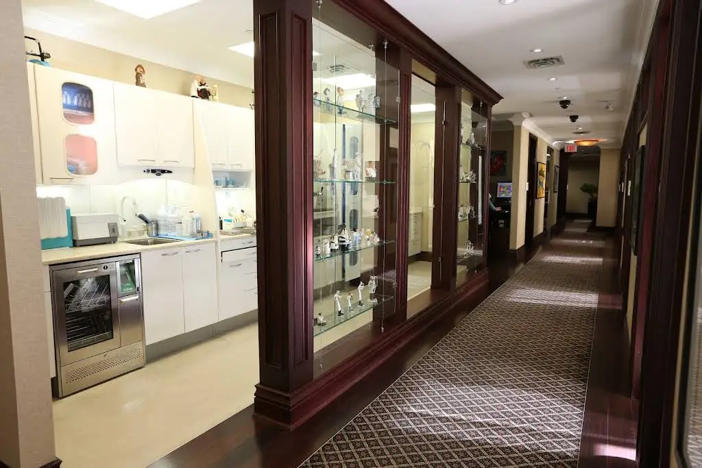 Prosthodontic Associates