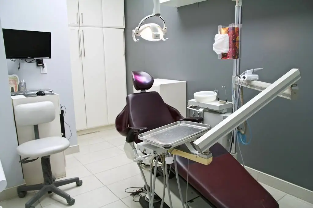 Diamond Dental Clinics - Dr. Rad
