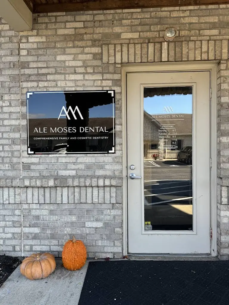 Ale Moses Dental