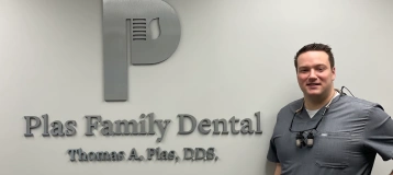 Plas Family Dental & Implants