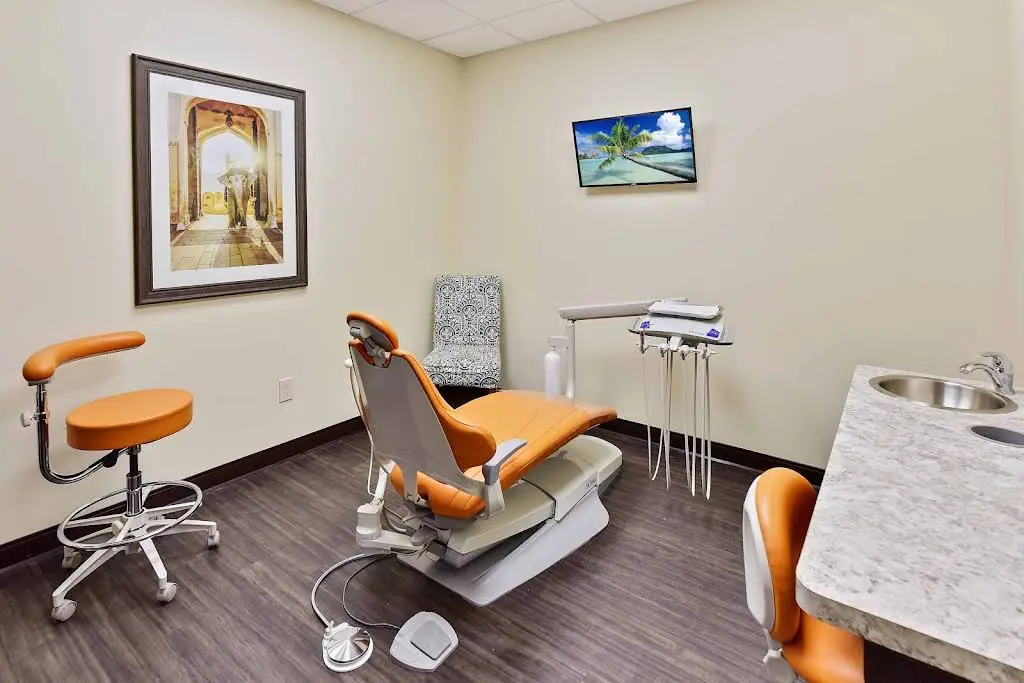 Frontier Dental Implants and Dentures