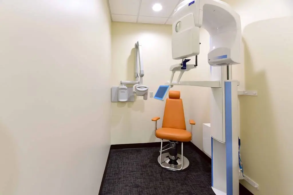 Frontier Dental Implants and Dentures