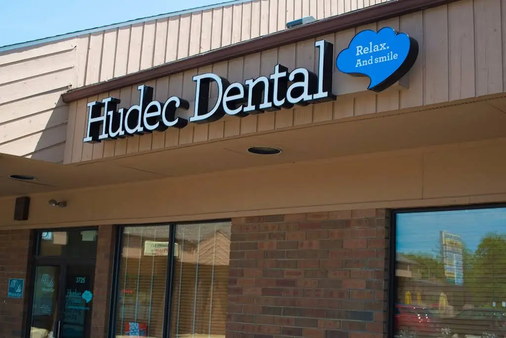 Hudec Dental
