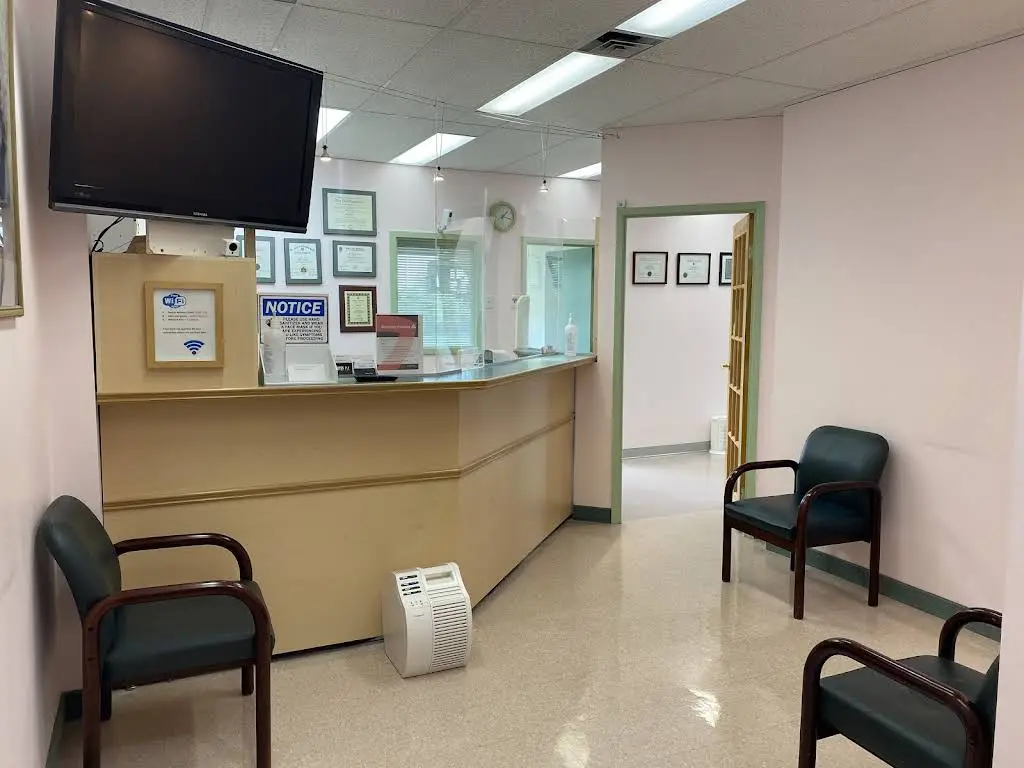 Dr. Lo Dental Office - Professional dental clinic exterior with modern facilities