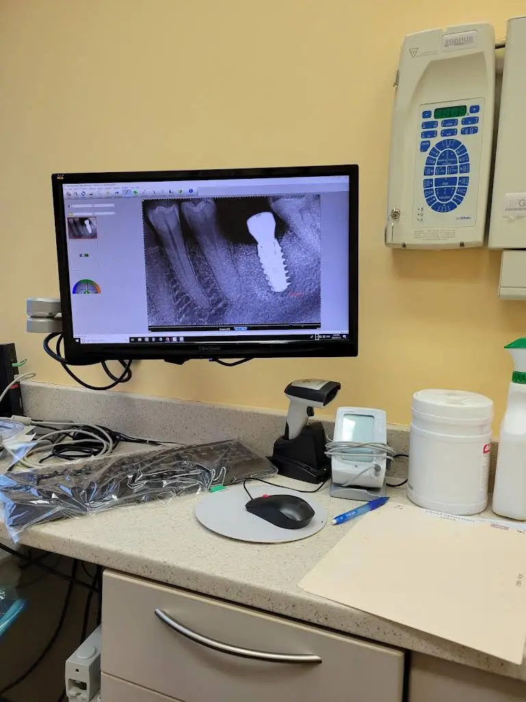 Laura Petconi Dentistry
