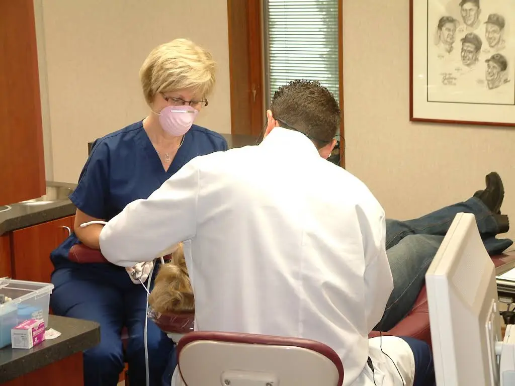Avery Dental Group