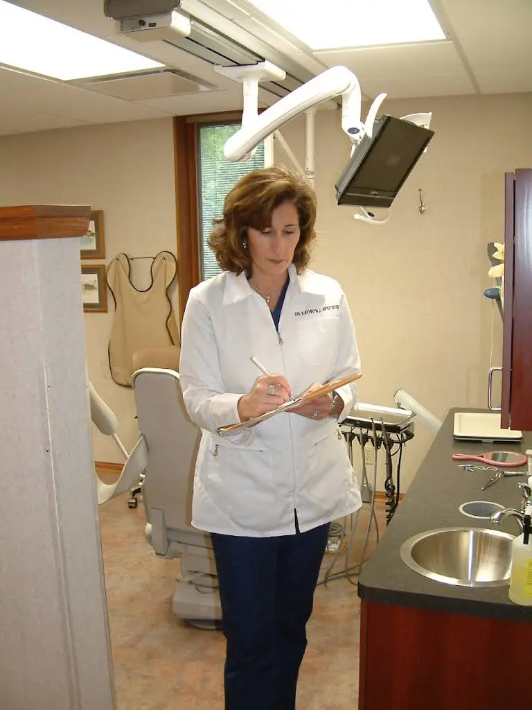Avery Dental Group