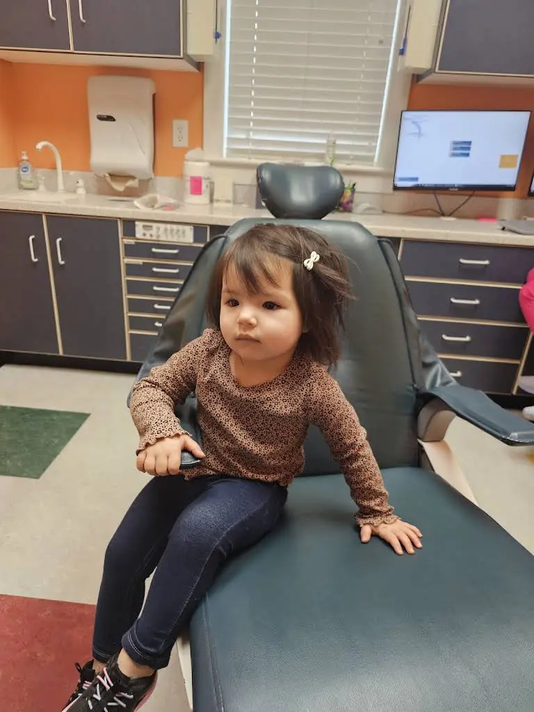 Dentistry 4 Kids - Commercial Dr