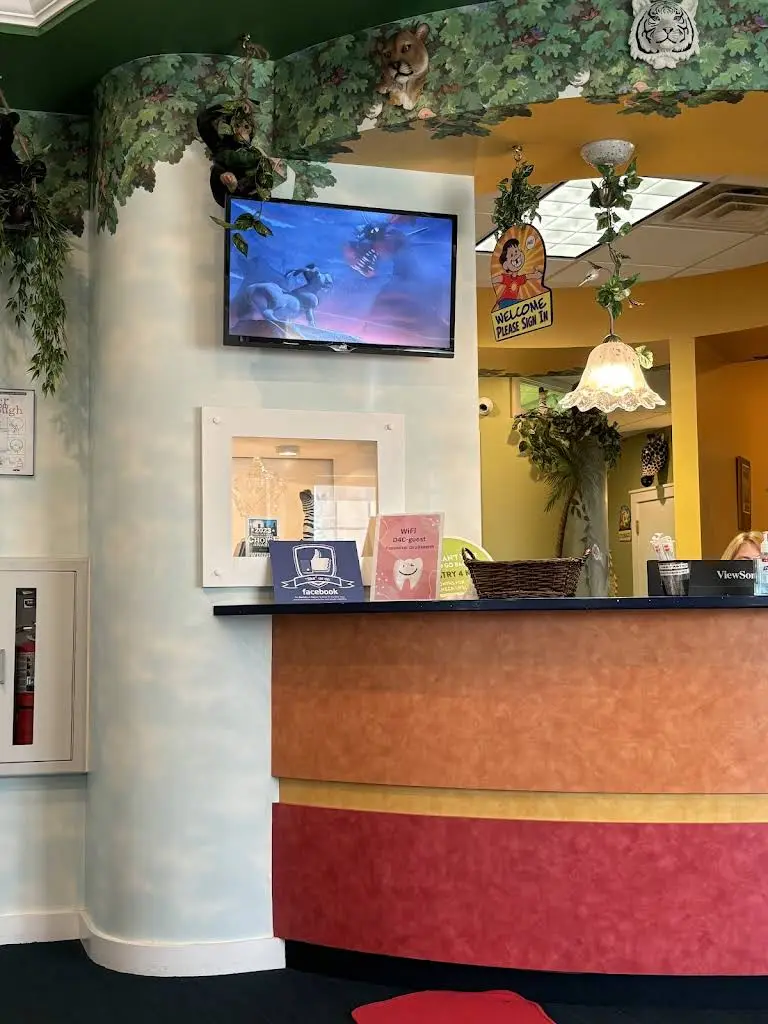 Dentistry 4 Kids - Commercial Dr