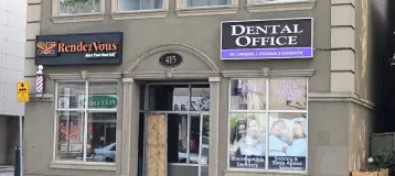 Bloor Dental Health Centre | Dr. Lawrence Freedman