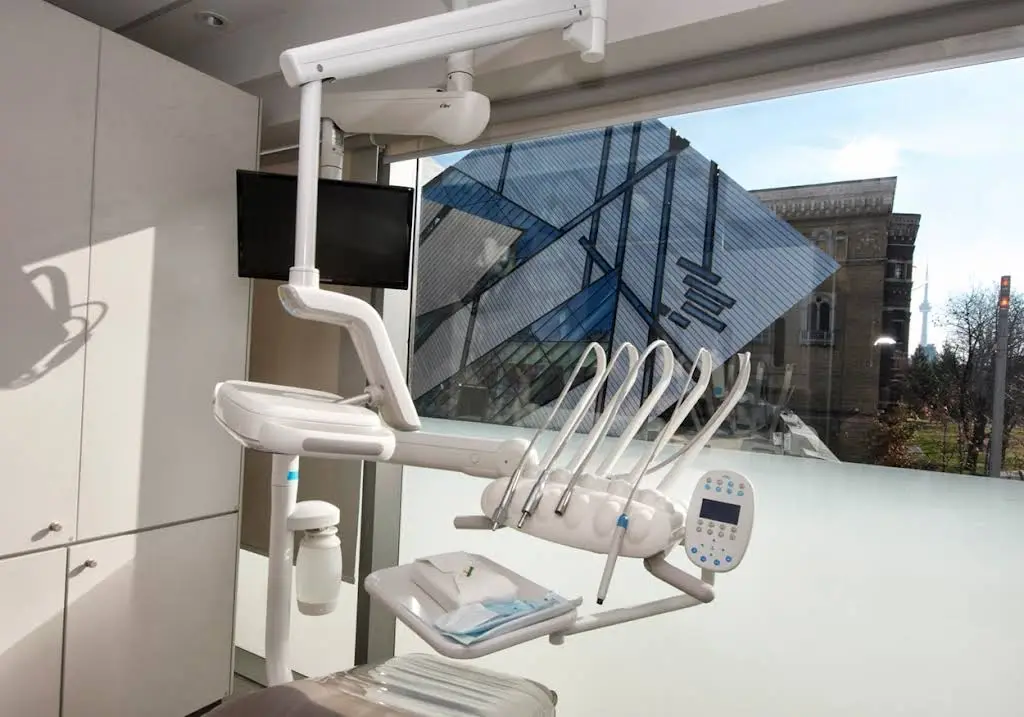 Museum Dental - Professional dental clinic exterior with modern facilities