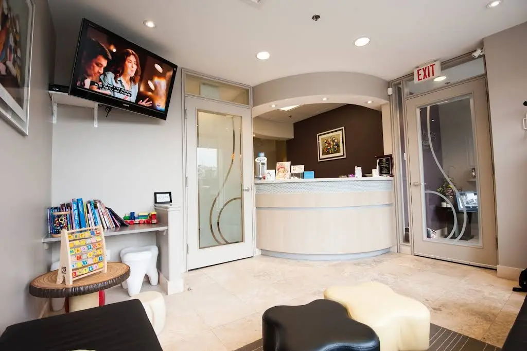 Your Neighbourhood Dentist - Leaside