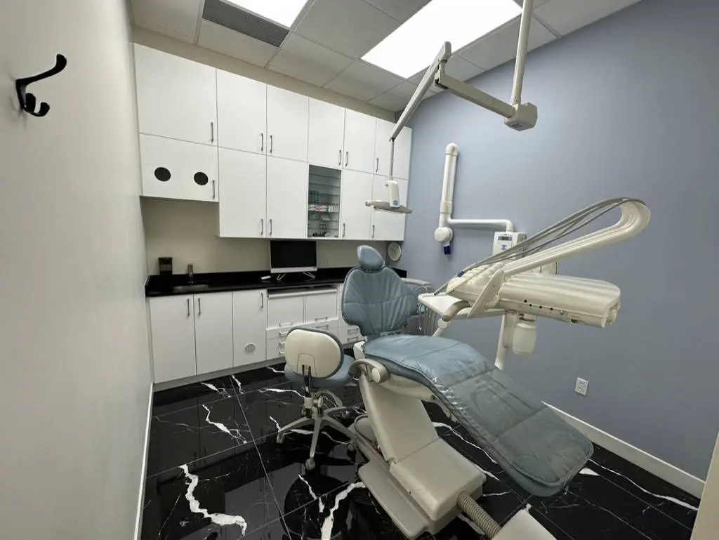 Diamond Dental Clinics - Dr. Rad