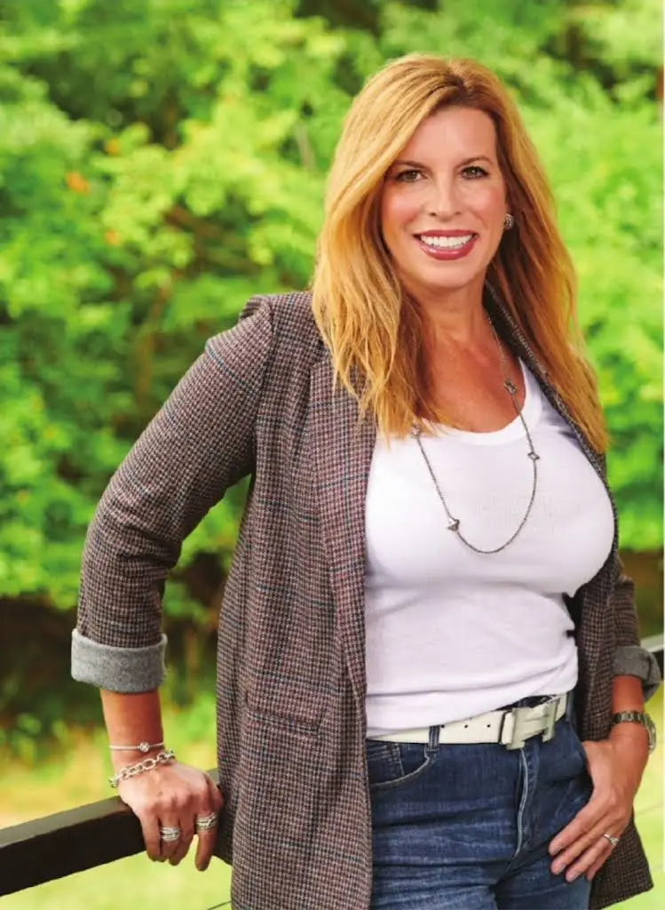 CLE Smiles by Dr. Niki: Nicole Cochran, DDS