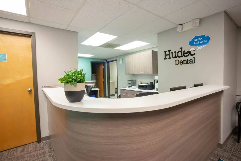 Hudec Dental