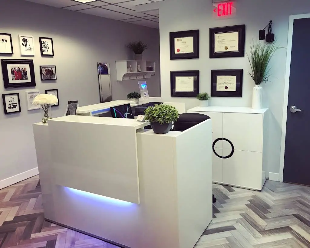 Yorkville Dental - Dr. Shannon Hobbs