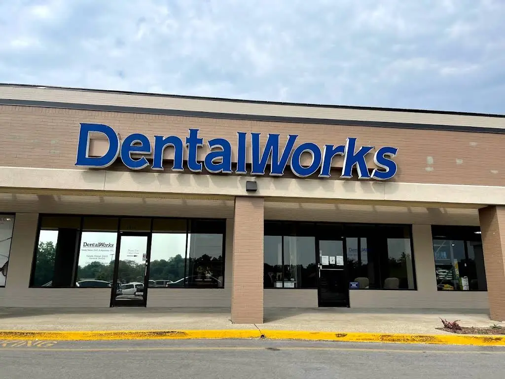Dentist in Louisville