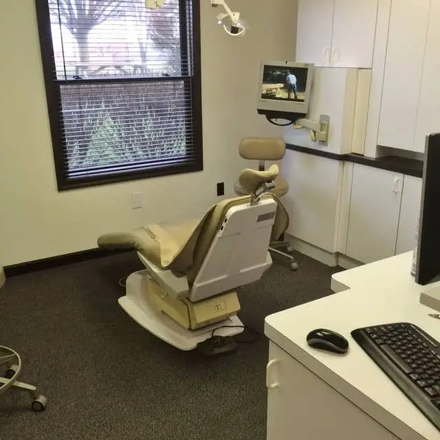 Fixari Family Dental