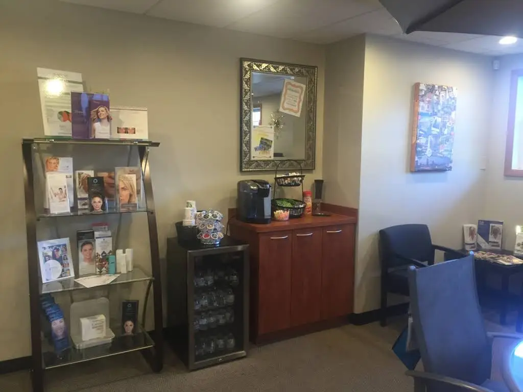 Glacial Dental - Dr. Michael Alsouss, DDS