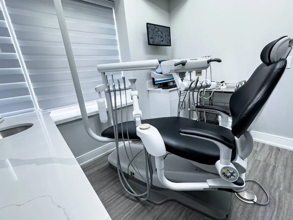 Dr. Salim Kapadia Dental Centre