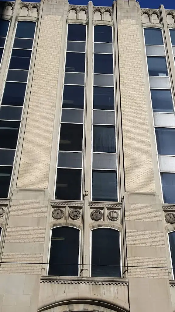Dundas & University Dental Clinic