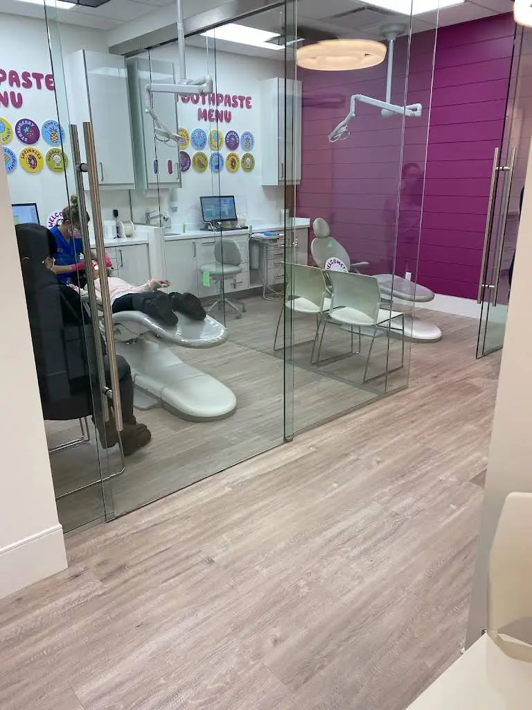 SmileSquad Kids Dental + Orthodontics - Professional dental clinic exterior with modern facilities