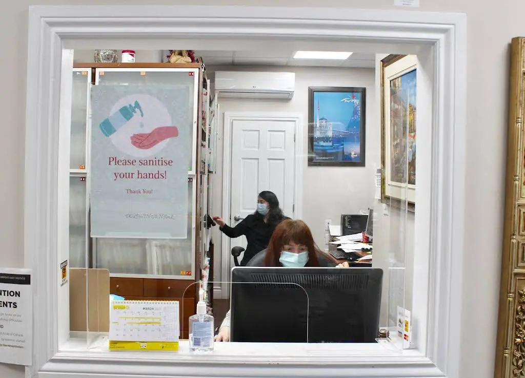 Dolphin Dental