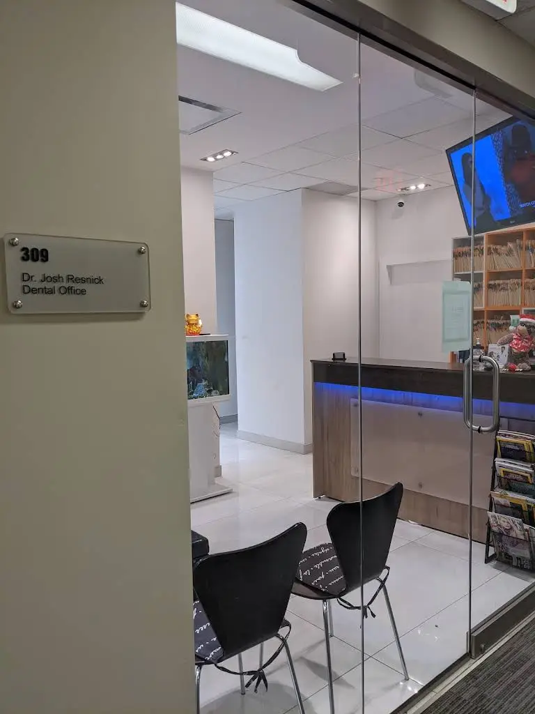 Wynford Dental - Professional dental clinic exterior with modern facilities