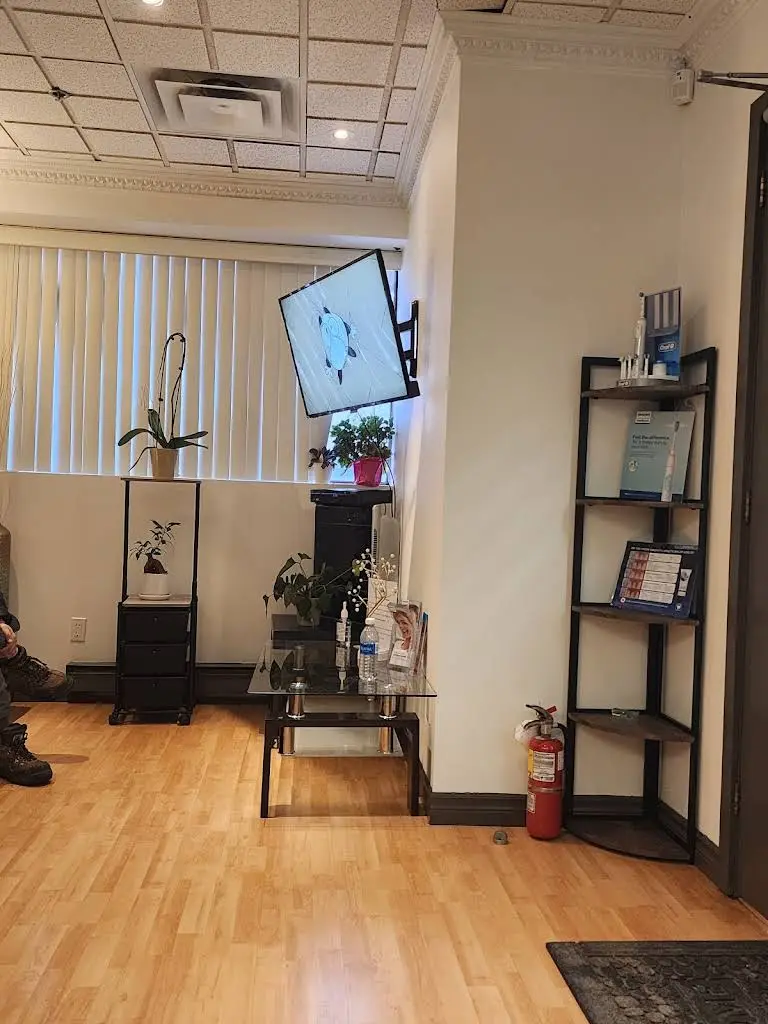 Pearly Smile Dental Clinic