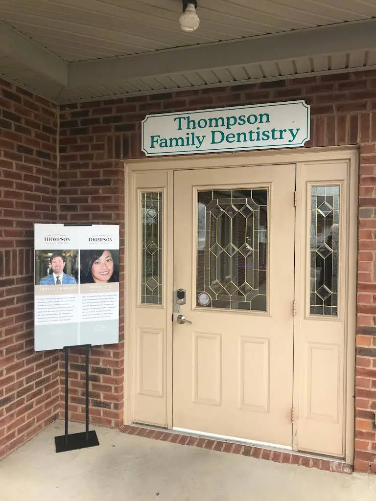 Thompson Family & Implant Dentistry
