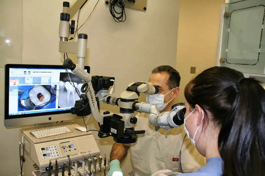 Advanced Endodontics