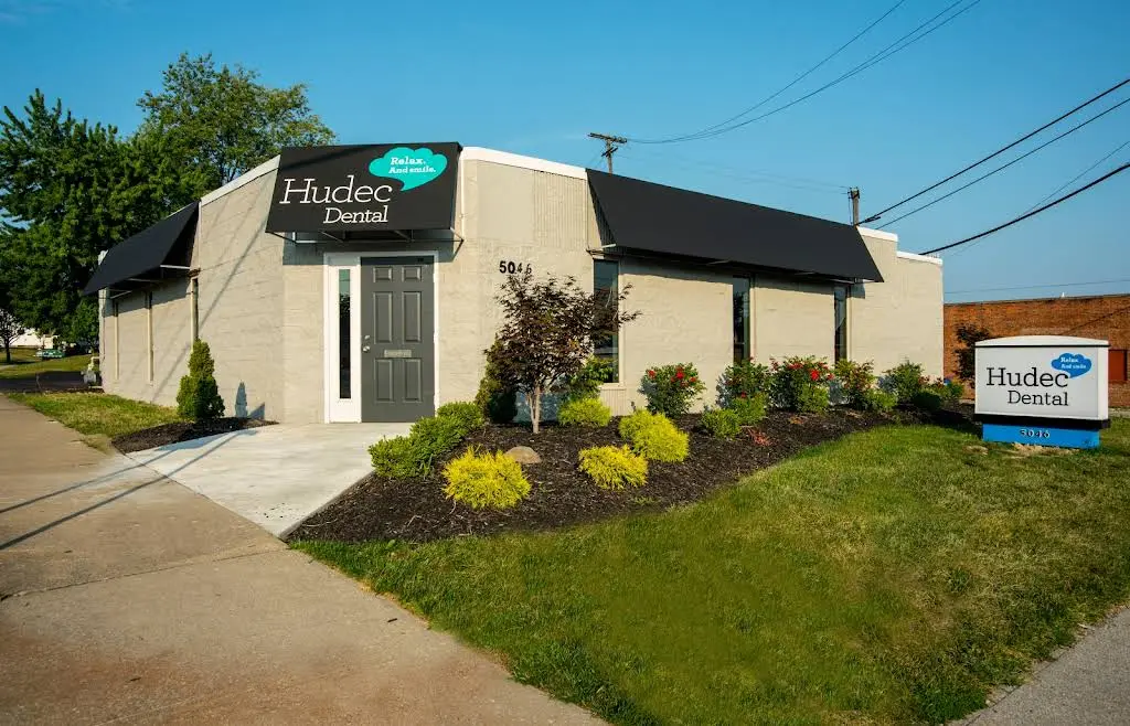 Hudec Dental