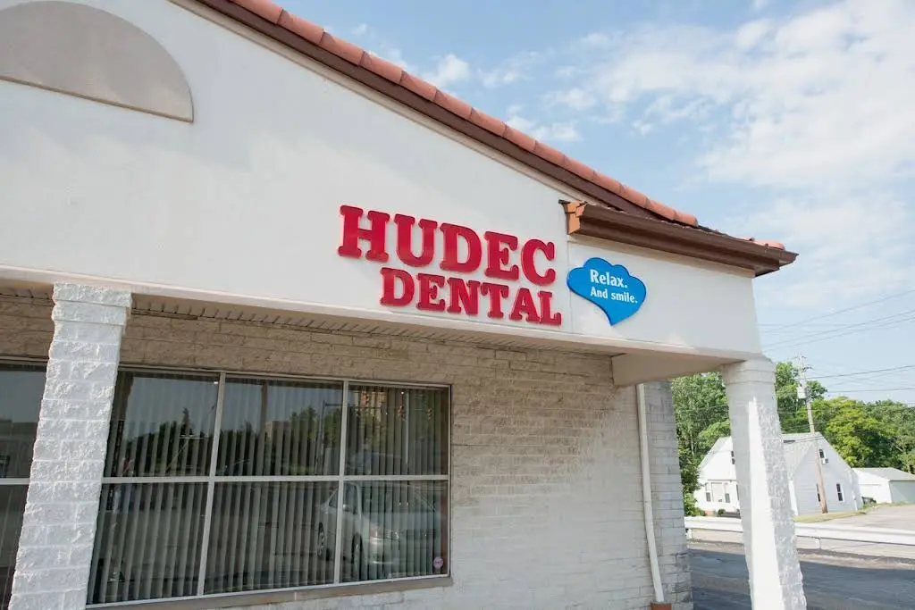 Hudec Dental