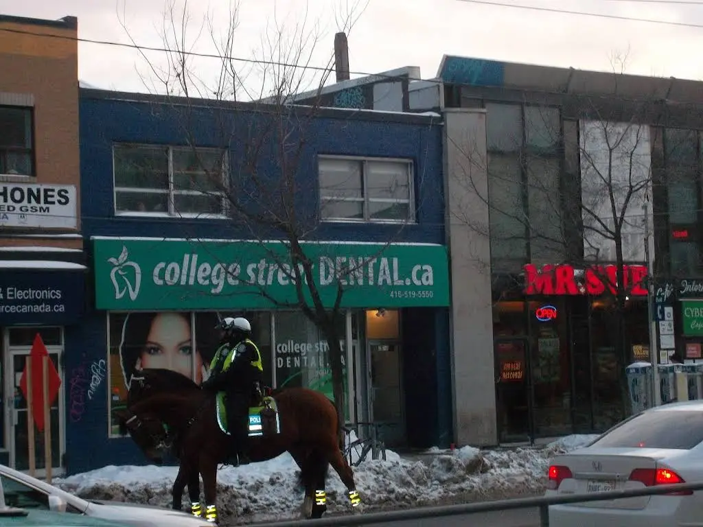 College Street Dental