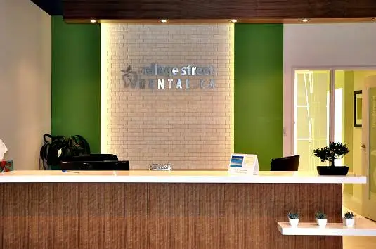 College Street Dental