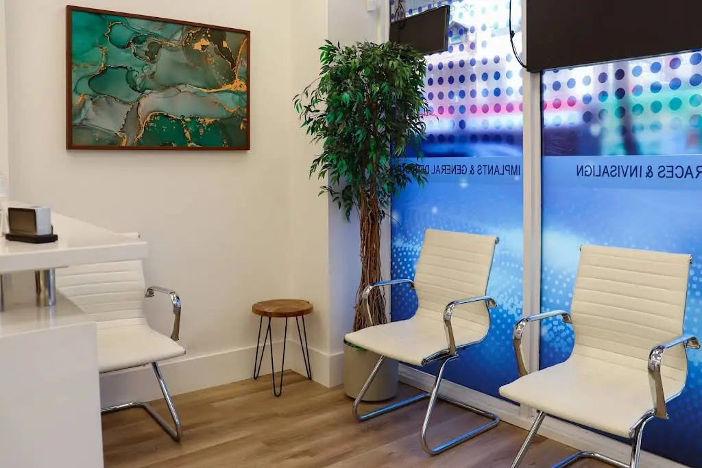 Dentist on Dundas - Professional dental clinic exterior with modern facilities