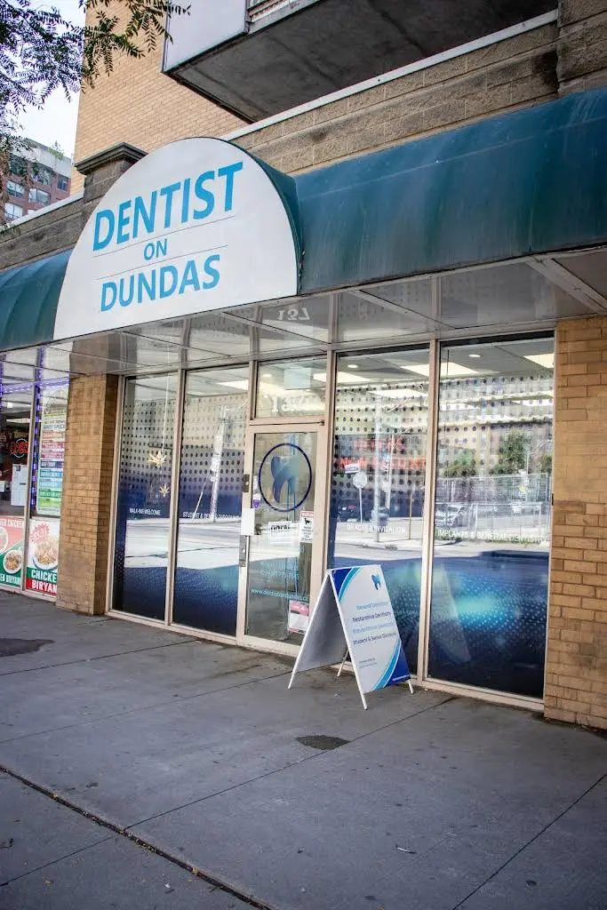 Dentist on Dundas