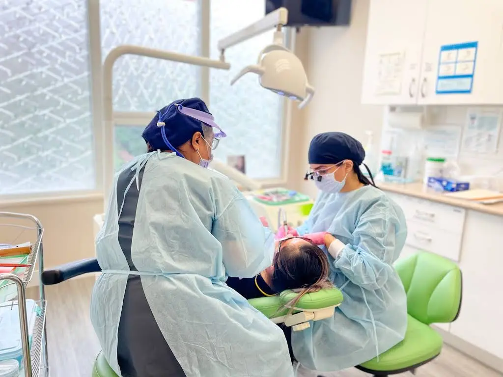 Universal Smile Dental