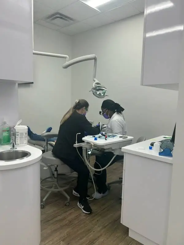 Advanced Dental Center