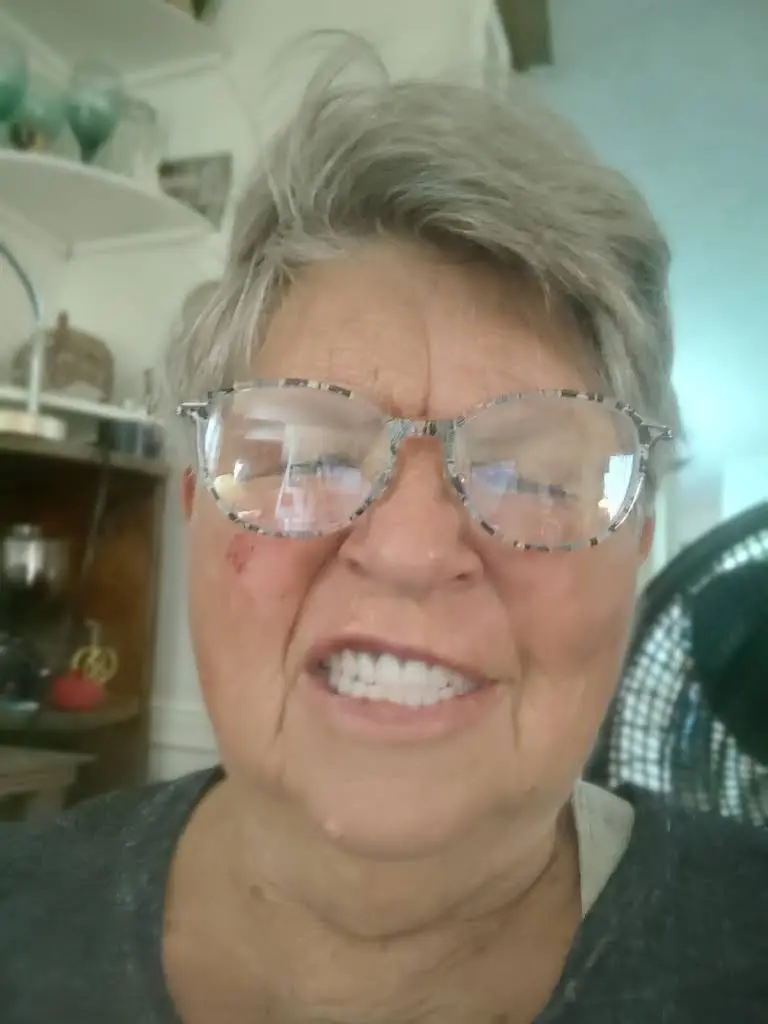 Affordable Dentures & Implants