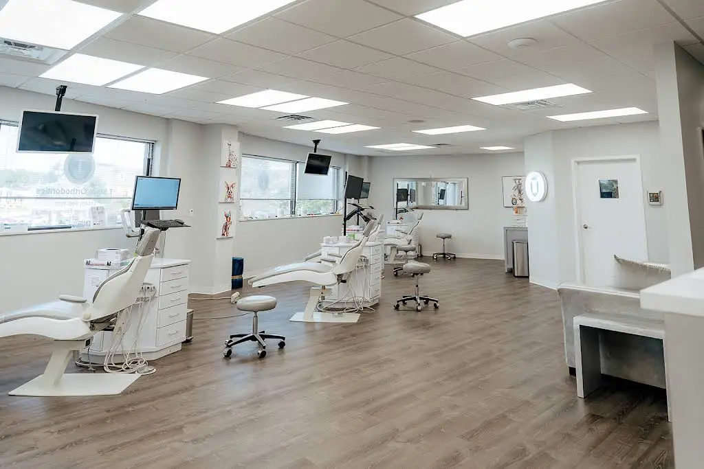 T Smile Orthodontics Solon