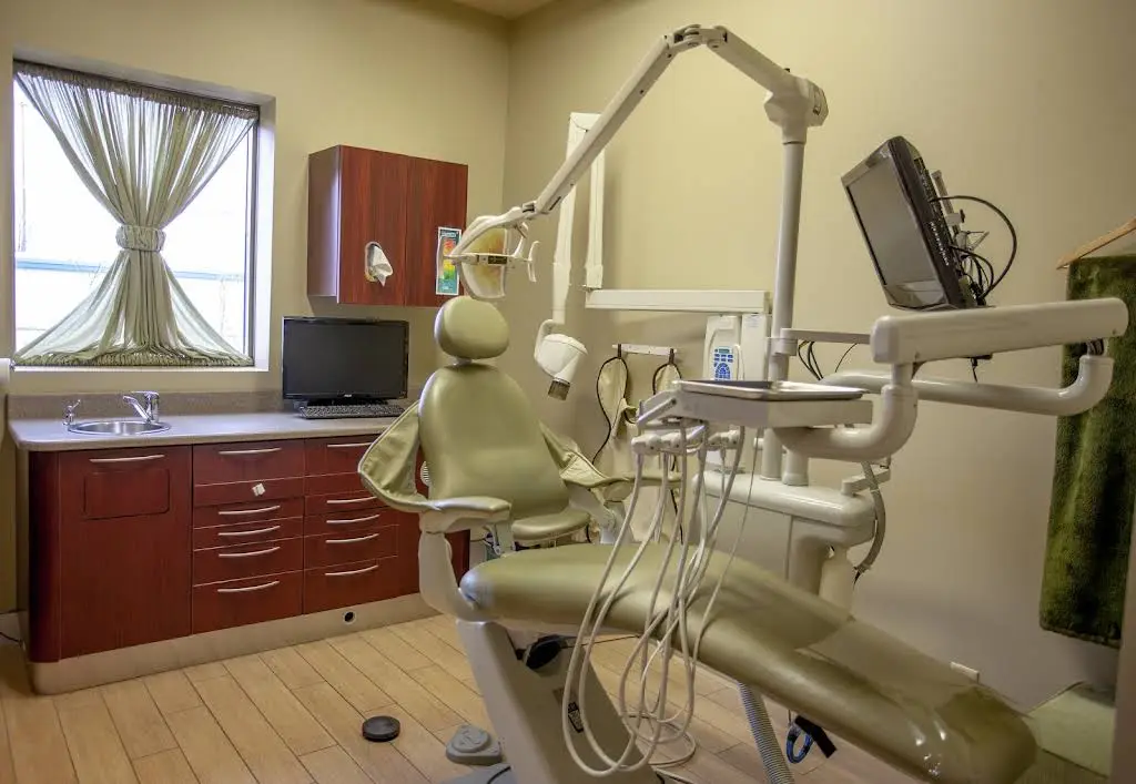 Toothworks Pine Ridge Dental Centre