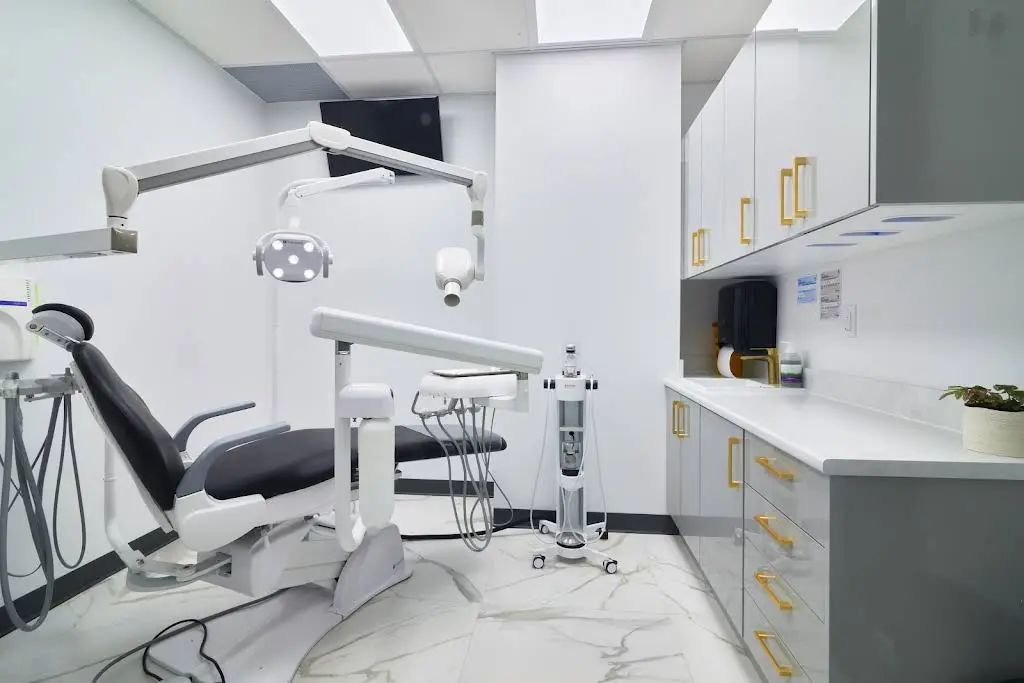 Yonge and Front Dental