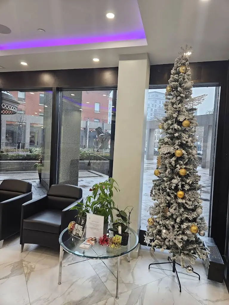 Yonge and Front Dental