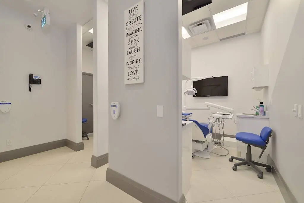 Brush Dental Dundas