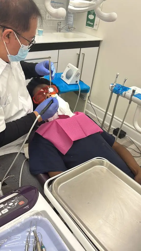 Dundas East Dental