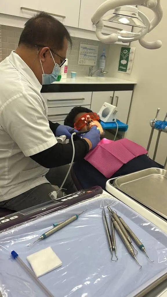 Dundas East Dental