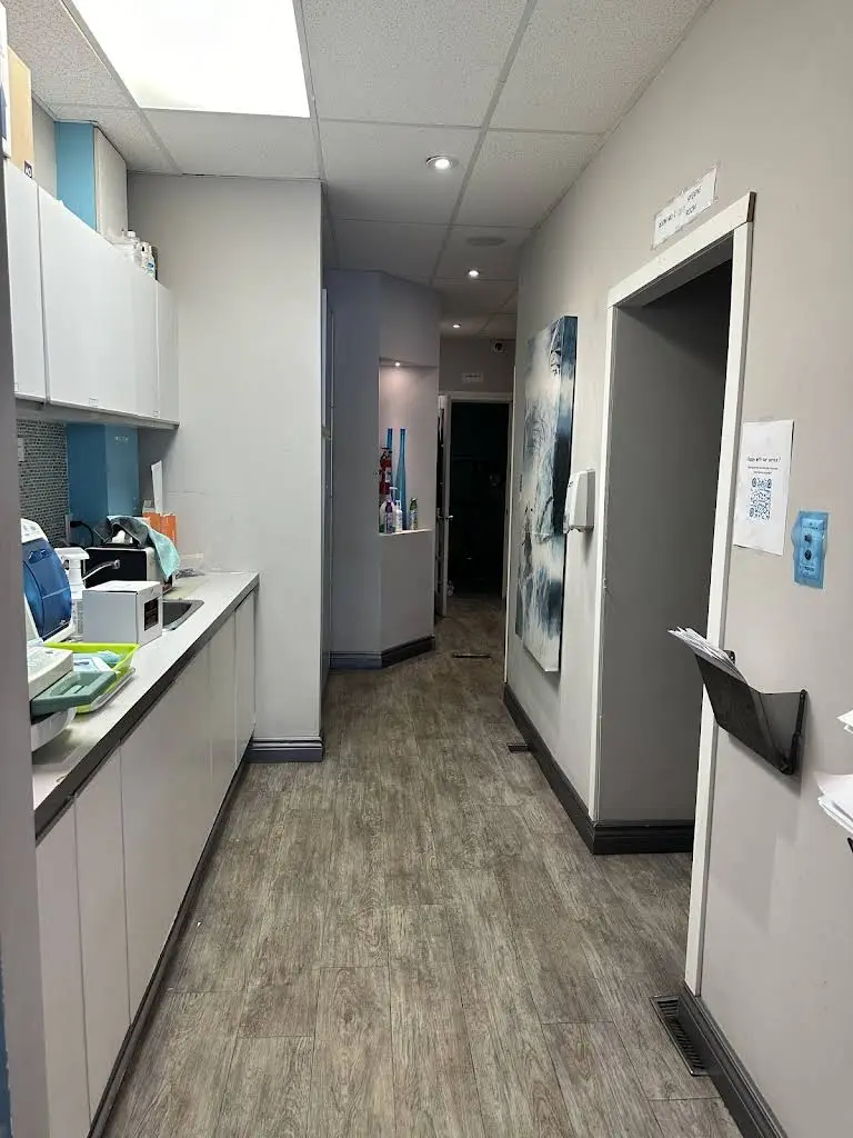 Komal Jain Dentistry - Professional dental clinic exterior with modern facilities
