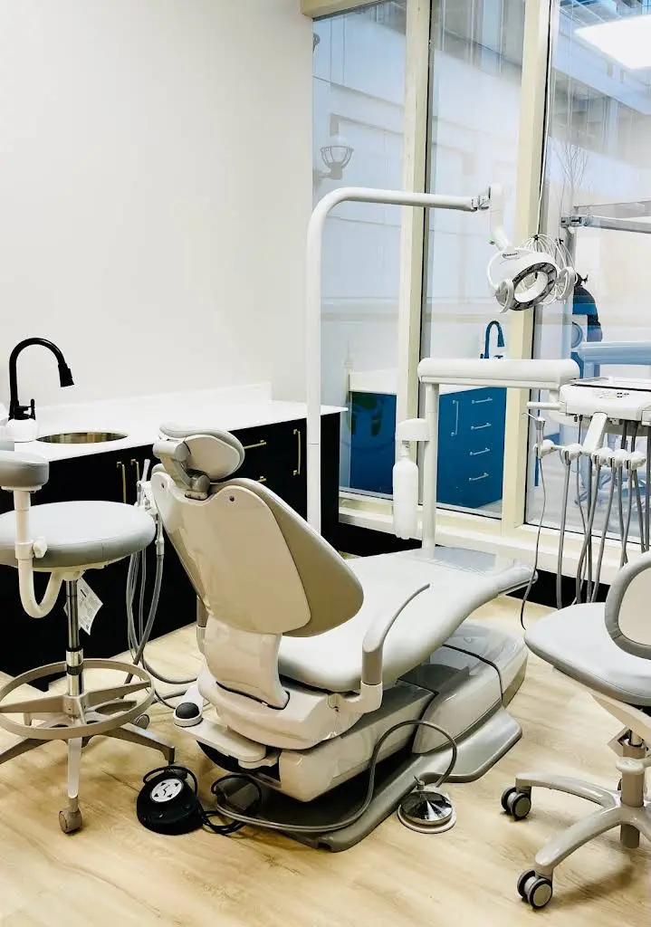8 Queens Quay W Dental Clinic | Dr. Nav Chhina, DDS