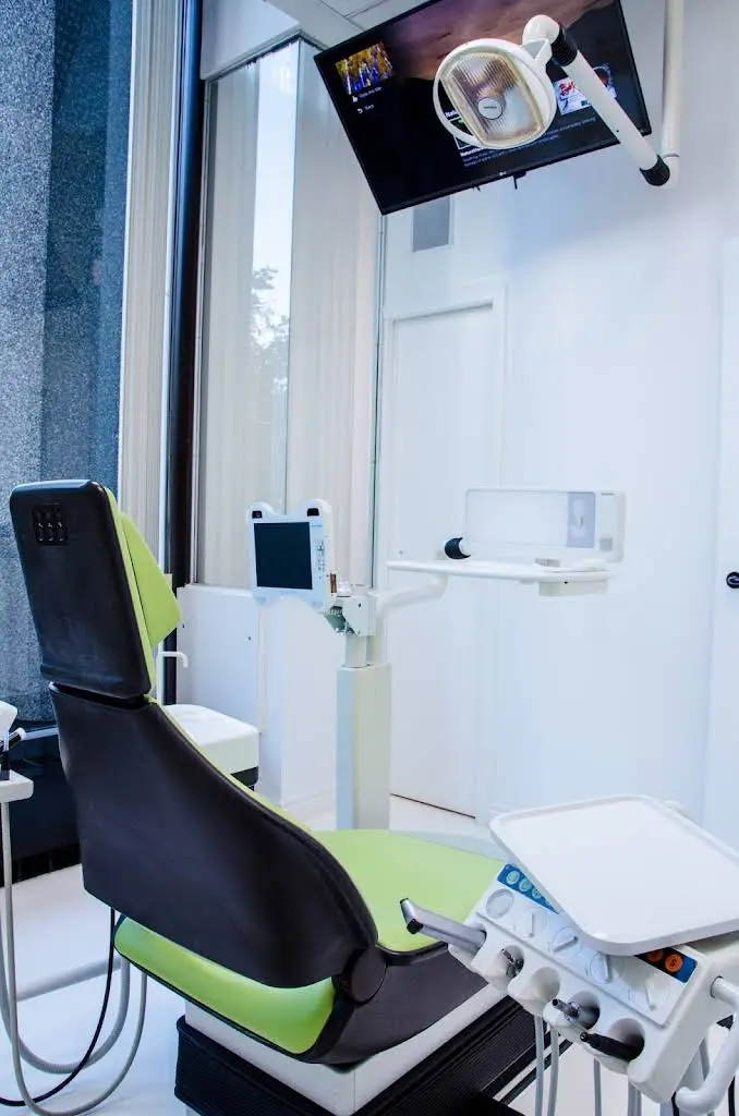 One Yonge Dental Office